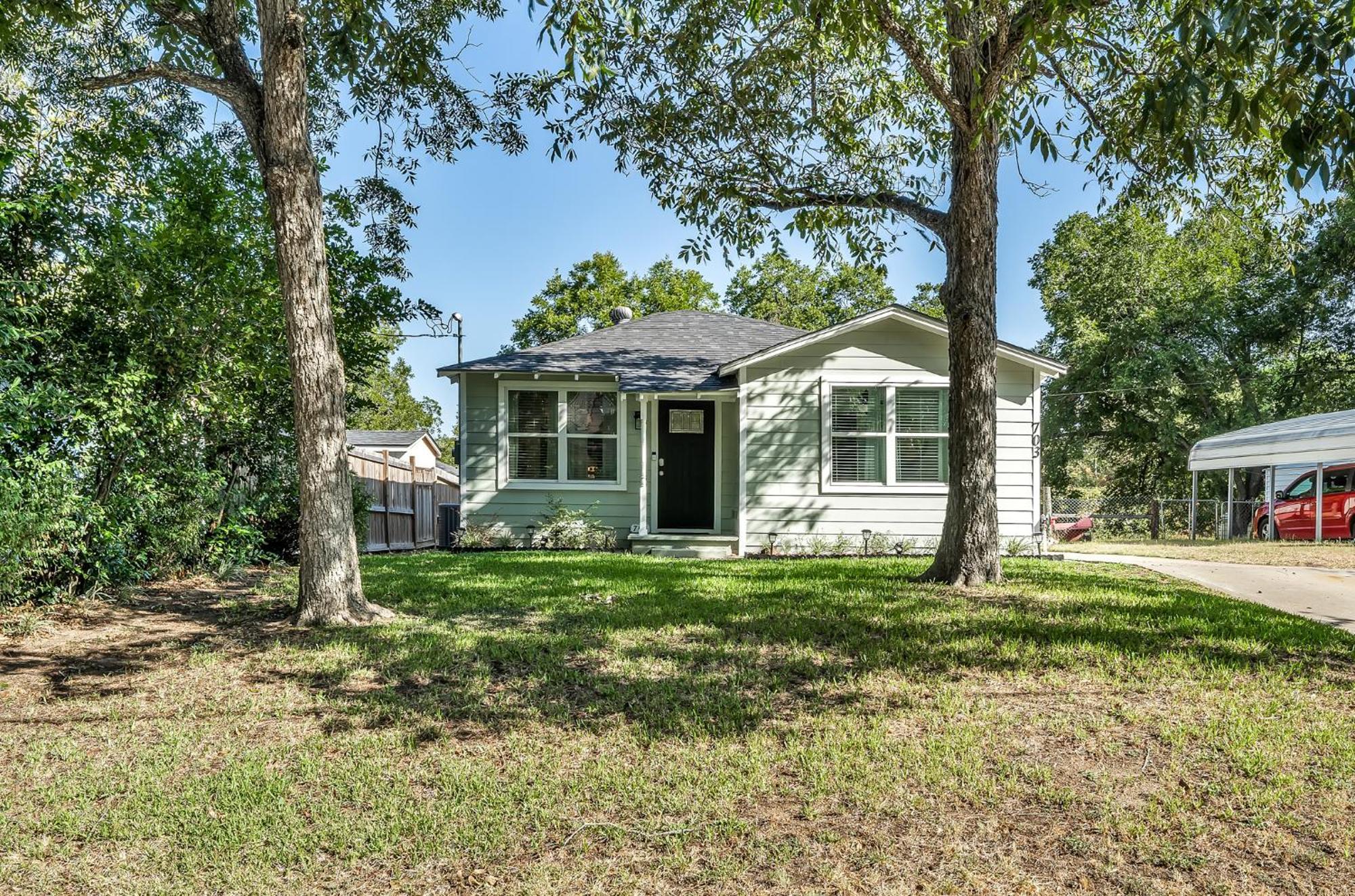 The Green Emerald Brenham Exterior foto