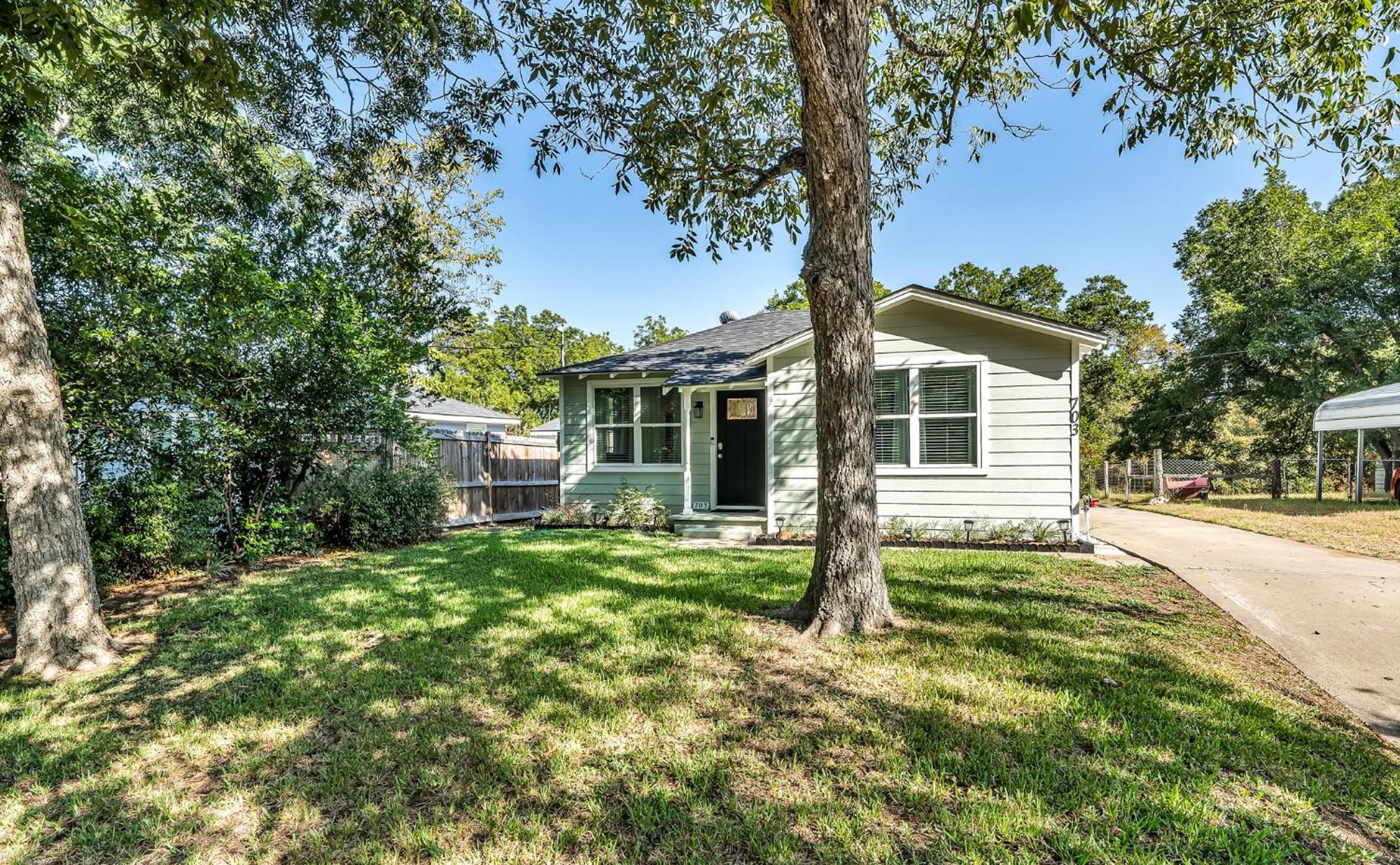 The Green Emerald Brenham Exterior foto